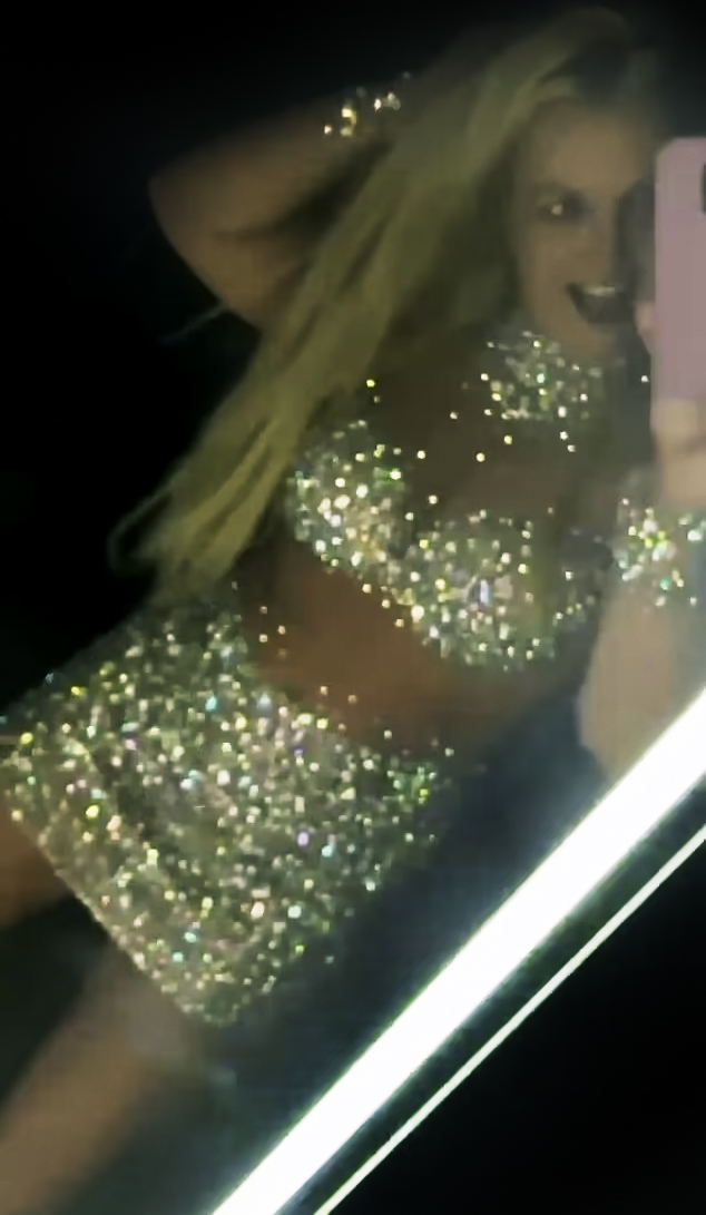 The second post that Britney deleted had her in a sparkly outfit that she said was her first costume in six years