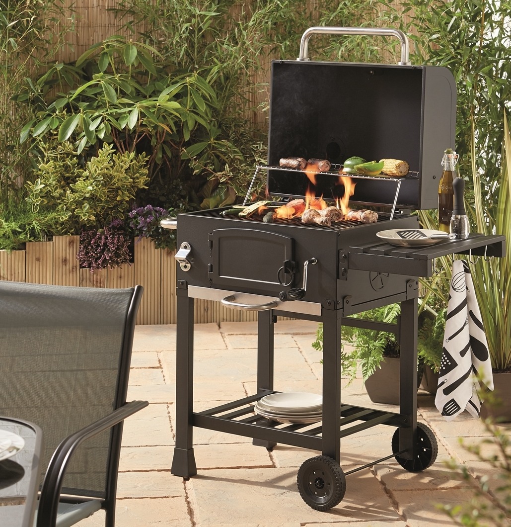 Save £70 on this Texas Smoker BBQ from The Range