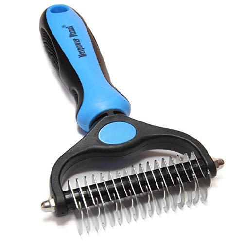 Maxpower Planet Pet Grooming Brush. The best pet hair removal tools for 2021. (Amazon / Amazon)