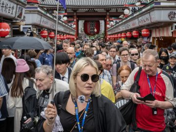 ‘Instagram culture’ and weak yen help push tourism to Japan’s second-largest export