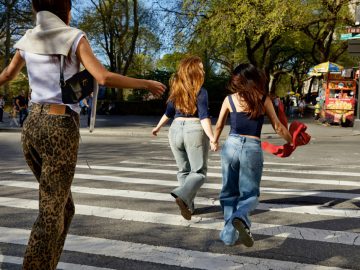 Baggy Jeans Are a Must-Have for Back-to-School Season