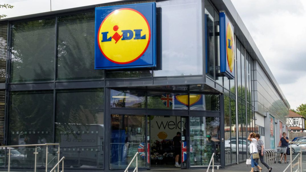 I found a way to get money to spend at Lidl using your rubbish – it’s totally free & saves waste