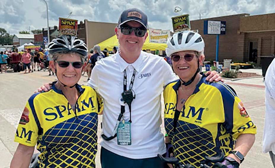 SPAM-tastic voyage: Austin women represent their town on RAGBRAI ride – Austin Daily Herald