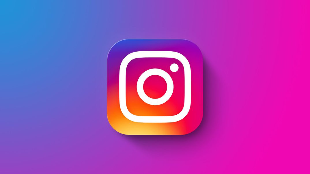 Instagram Now Supports Adding Text and Stickers to Photos