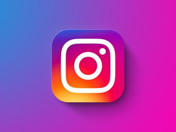 Instagram Now Supports Adding Text and Stickers to Photos