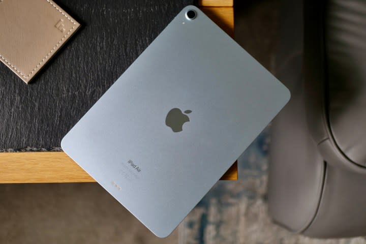 apple ipad air 6 2024 review back