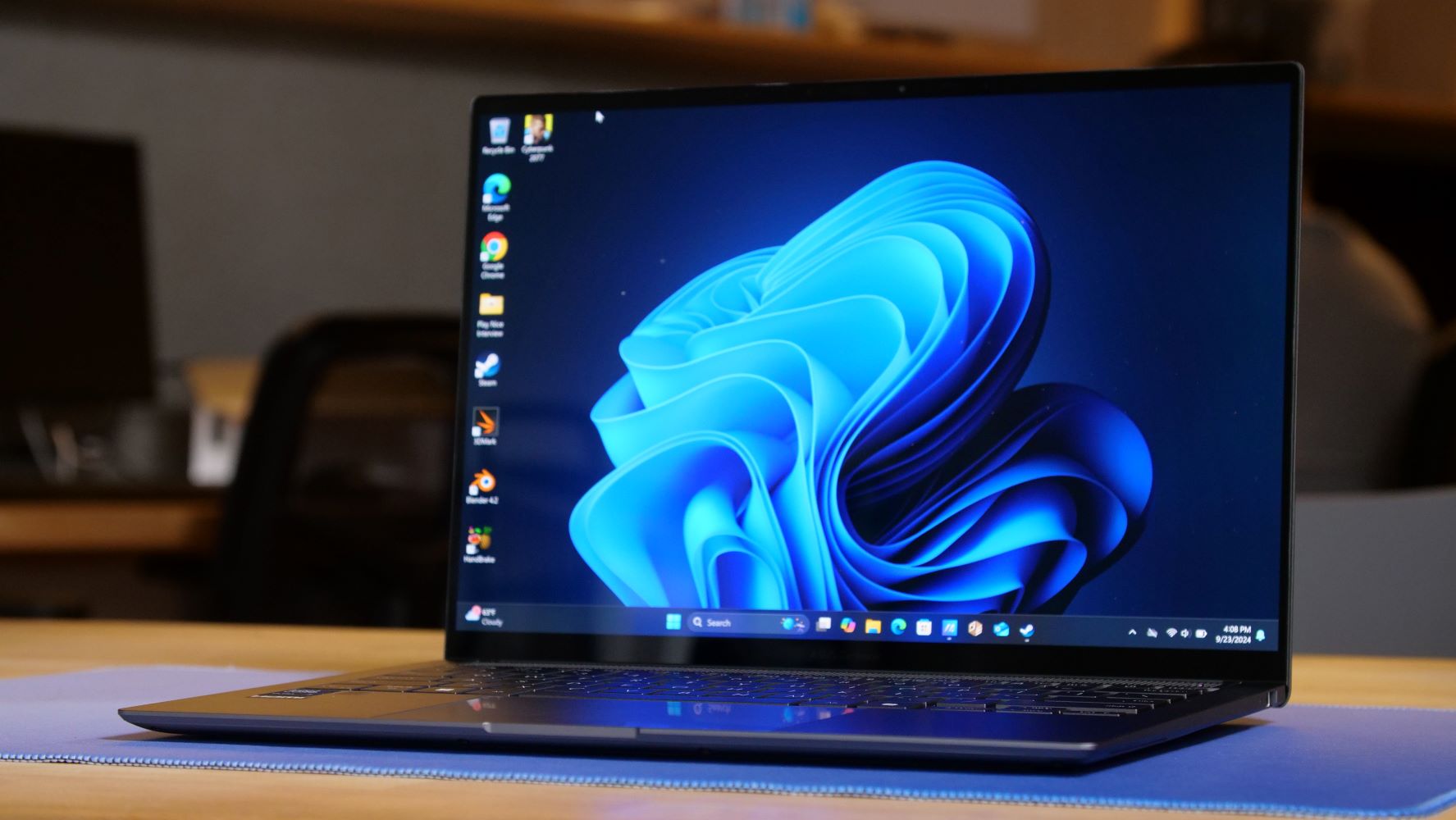 Zenbook S 14 Review 