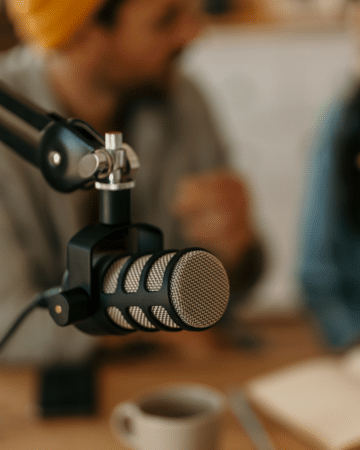 How to use podcasts for natural link building