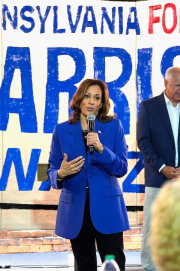 With Time Running Out, Kamala Harris Makes a Push for the Latino Vote