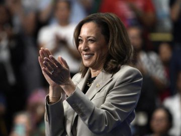 Kamala Harris Wants to Stop Taxing Tips, Too — 8 Ways That Might Affect Your Wallet