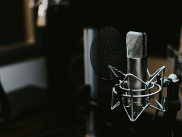 Celebrating world podcast day 2024: The power of podcasting for copywriters