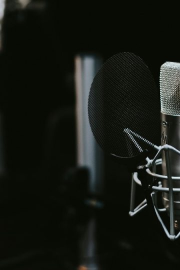 Celebrating world podcast day 2024: The power of podcasting for copywriters