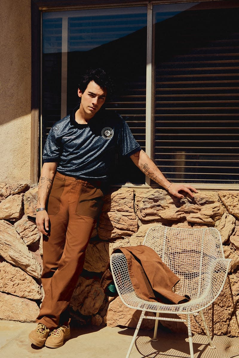 scotch & soda joe jonas collaborative collaboration capsule collection new apparel accessories leather fall/winter 2024 american west vintage americana wild photography aesthetics soccer jerseys trucker hats carpenter jeans denim fabrics embroidery