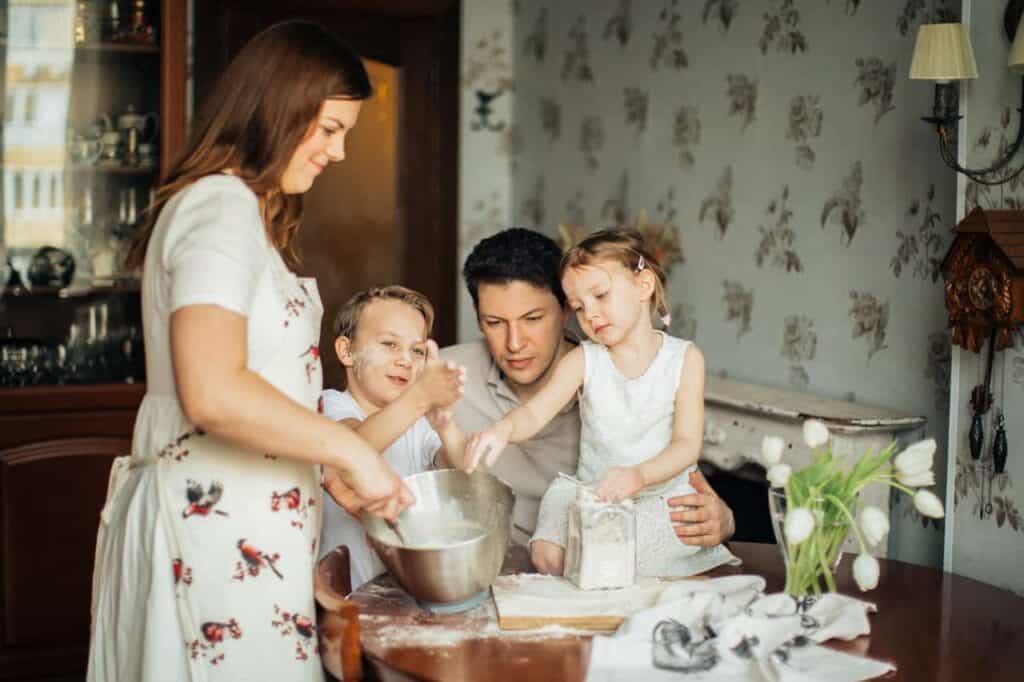 photo-of-kids-playing-with-flour-3807188 (1)