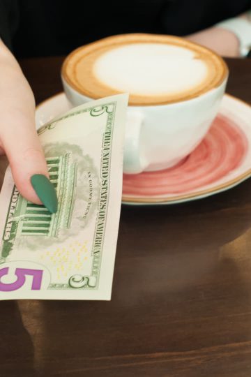 Money Experts Weigh In On The New Tipping Culture