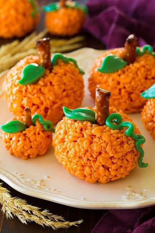 Rice Krispie treat pumpkins