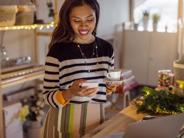 10 Tips for Using Credit Card Perks To Make the Most of Holiday Shopping