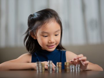 Teaching kids about money: Practical, effective, and real-life tips from parents and finance pros, Lifestyle News