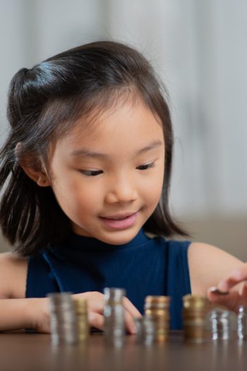 Teaching kids about money: Practical, effective, and real-life tips from parents and finance pros, Lifestyle News