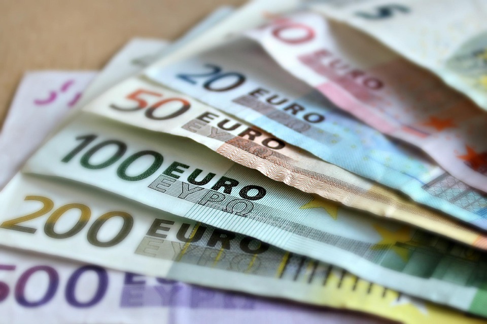 When do royalties become ordinary income?