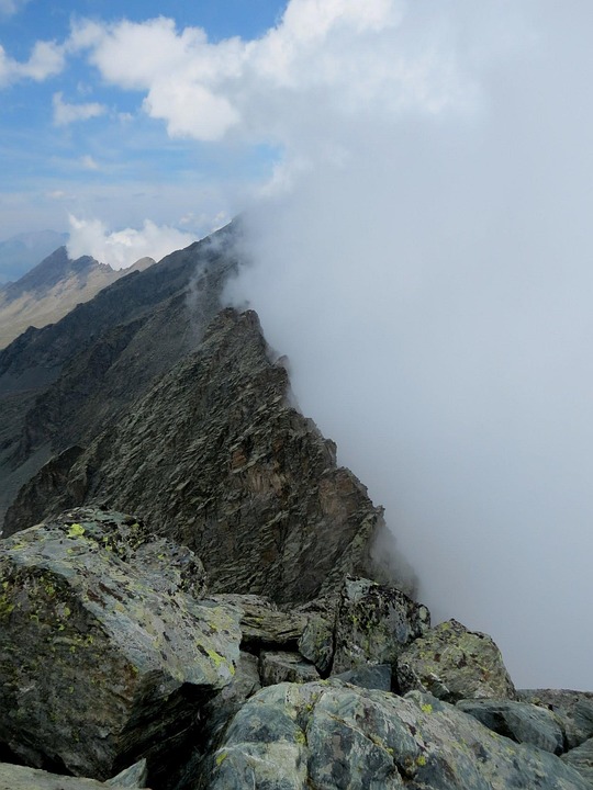 New OpenAI Model Ups the Ante for AI Investing