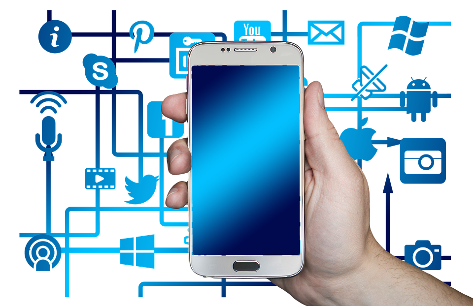 Facebook revives classic ‘Poke’ feature with gamified twist