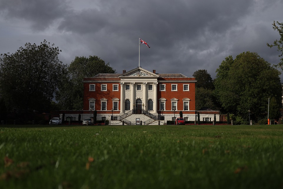 Former Trump official: the U.S. can win the AI race — if it gets patent policy right