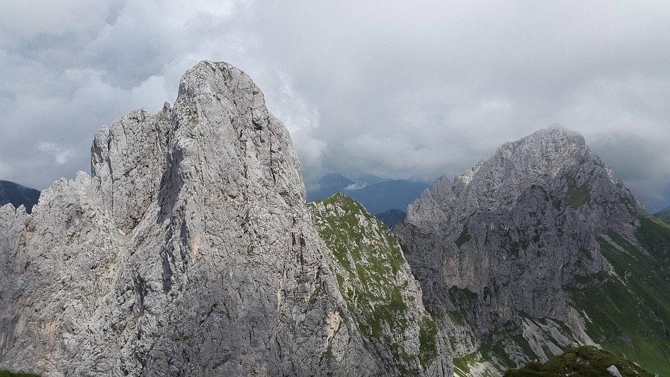 Intel llm-scaler-vllm Beta 1.2 Brings Support For New AI Models On Arc Graphics