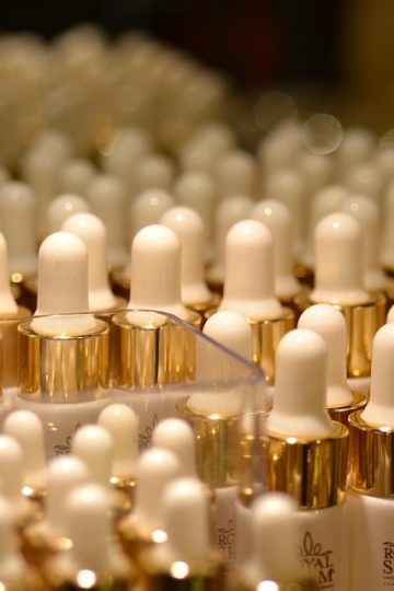 Three Personal Branding Looks From One Light