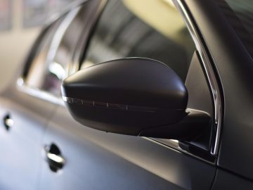 Why Skilled Newcomers Struggle to Find Jobs in Canada