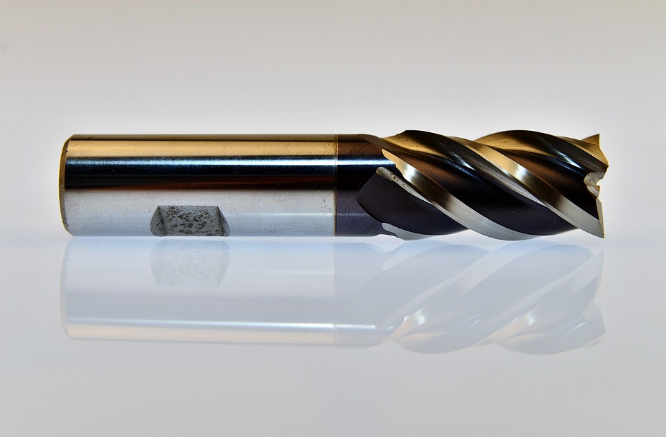 Tracking the AI Boom: Some Lessons From Economic History