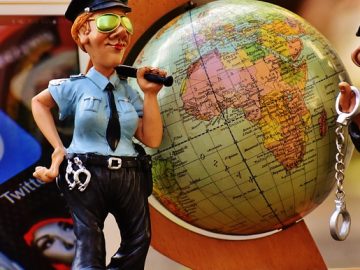 FDA eyes pharma’s social advertising