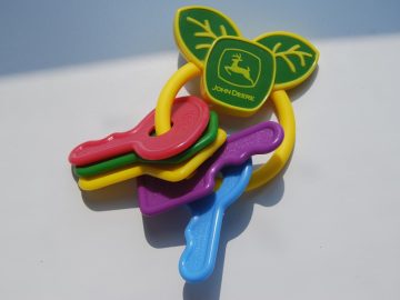 Brazil blocked a proposal from the United States at the WTO that would make the exemption from tariffs on digital products like streaming and ebooks permanent, favoring American tech giants at the expense of developing countries.