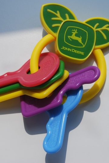 Brazil blocked a proposal from the United States at the WTO that would make the exemption from tariffs on digital products like streaming and ebooks permanent, favoring American tech giants at the expense of developing countries.